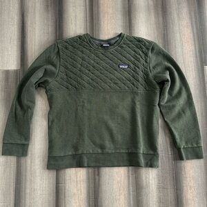 Patagonia pull over sweatshirt